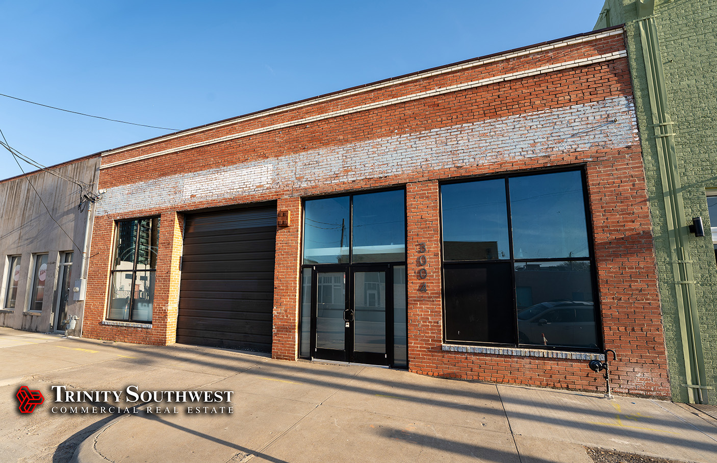 3004 Commerce Street-cover-DSC08730-WEB
